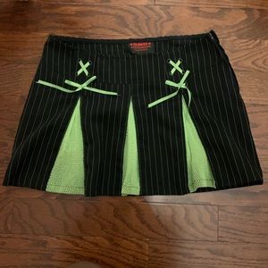 Serious Los Angeles skirt